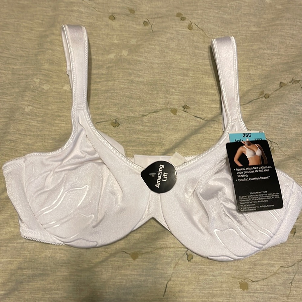 Bali bra style 3353 36C New with tags Live it up side shaping